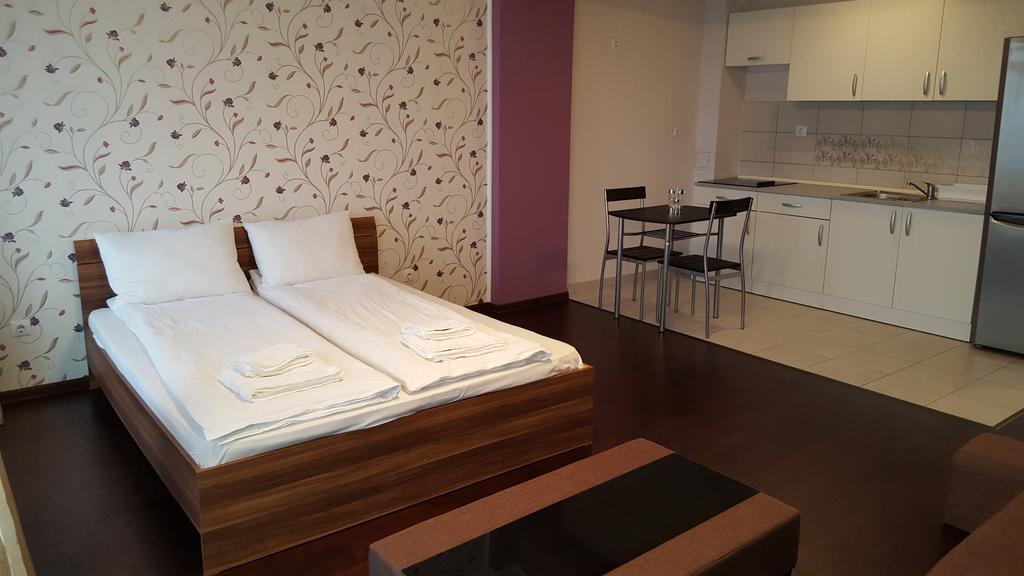 Sunlight Studio Apartment Oradea Dış mekan fotoğraf